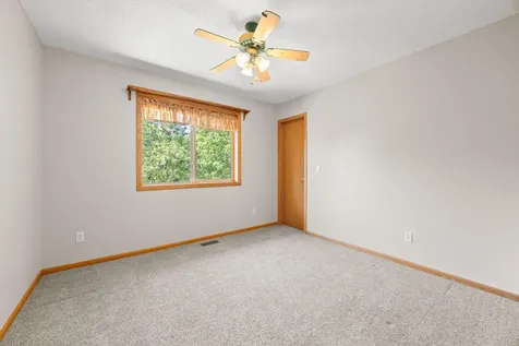 488 Thomas Avenue Shakopee MN 55379