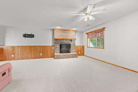 488 Thomas Avenue Shakopee MN 55379