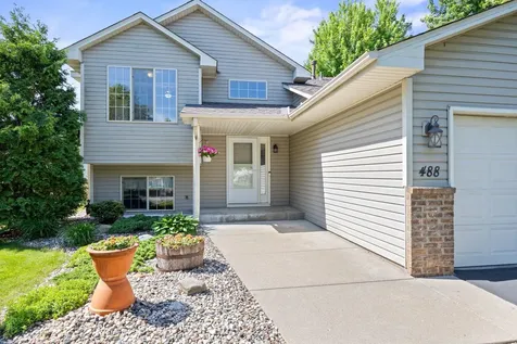 488 Thomas Avenue Shakopee MN 55379