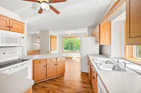 488 Thomas Avenue Shakopee MN 55379