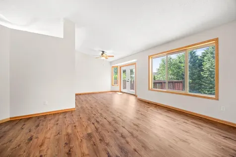 488 Thomas Avenue Shakopee MN 55379