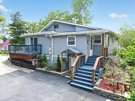 79 Long Lake Road Mahtomedi MN 55115