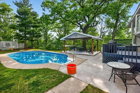 79 Long Lake Road Mahtomedi MN 55115