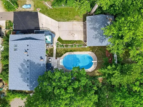 79 Long Lake Road Mahtomedi MN 55115
