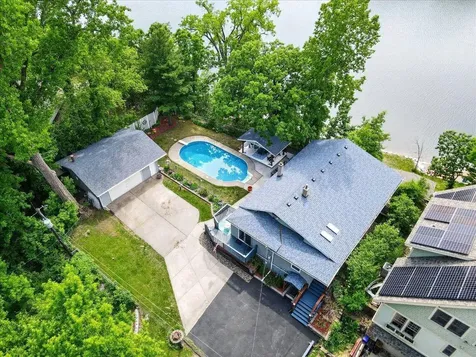 79 Long Lake Road Mahtomedi MN 55115
