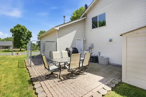 1301 Roberts Road Buffalo MN 55313