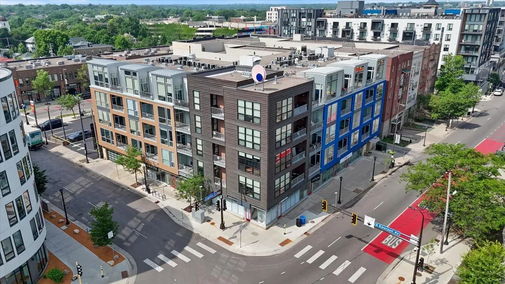 1211 Lagoon Avenue Minneapolis MN 55408