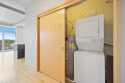 1211 Lagoon Avenue Minneapolis MN 55408