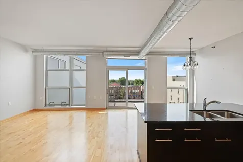 1211 Lagoon Avenue Minneapolis MN 55408