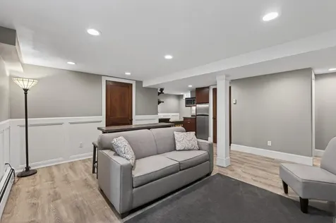 1843 Wellesley Avenue Saint Paul MN 55105