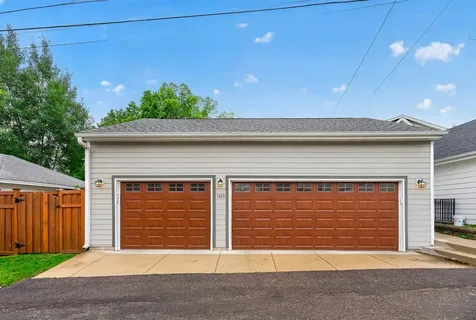 1843 Wellesley Avenue Saint Paul MN 55105