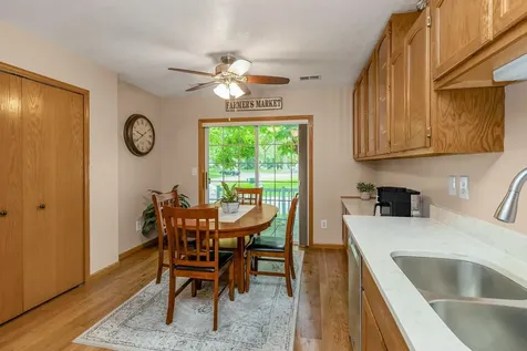 372 Gironde Court Woodbury MN 55125