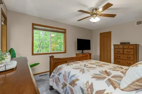 372 Gironde Court Woodbury MN 55125