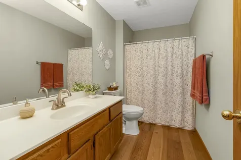 372 Gironde Court Woodbury MN 55125