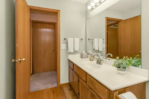 372 Gironde Court Woodbury MN 55125