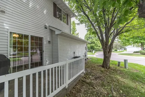 372 Gironde Court Woodbury MN 55125