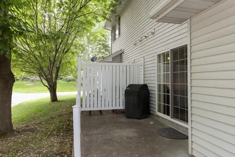 372 Gironde Court Woodbury MN 55125