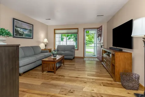 372 Gironde Court Woodbury MN 55125