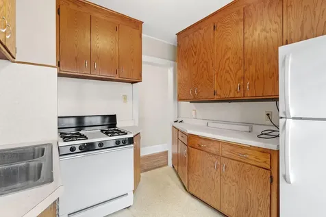 2196 Eleanor Avenue Saint Paul MN 55116