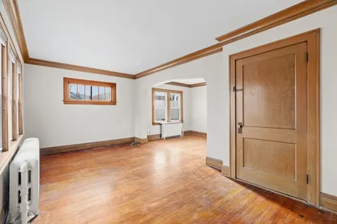 2196 Eleanor Avenue Saint Paul MN 55116