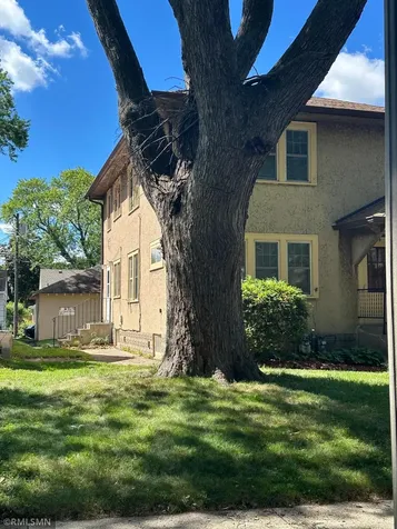 2196 Eleanor Avenue Saint Paul MN 55116