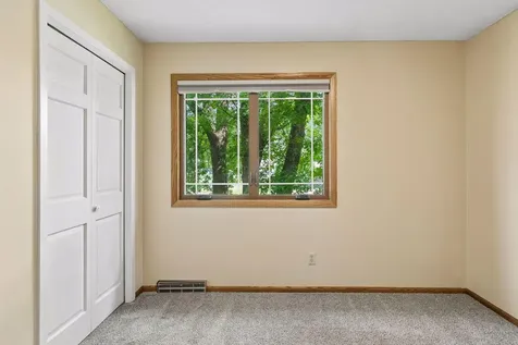 7240 Ticonderoga Trail Eden Prairie MN 55346