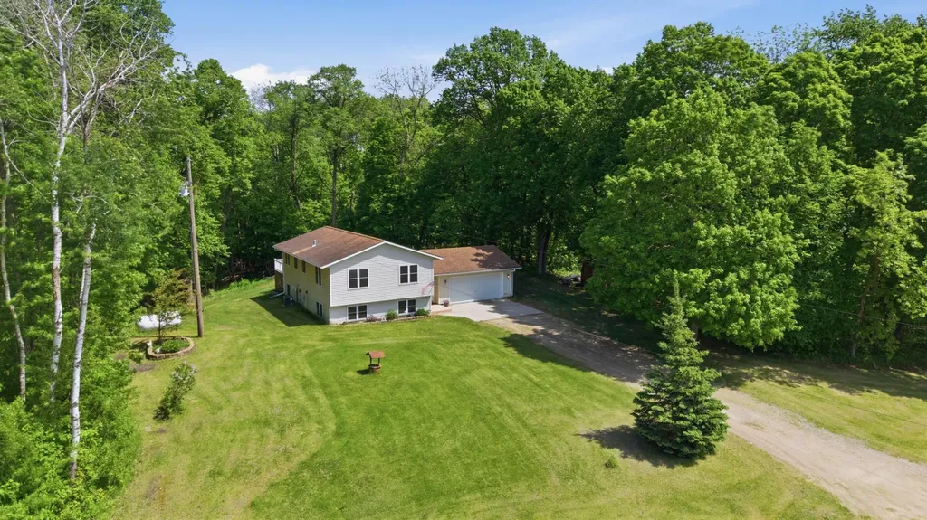 16236 305th Avenue Detroit Lakes MN 56501