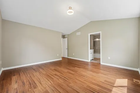 1886 Desoto Street N Maplewood MN 55117
