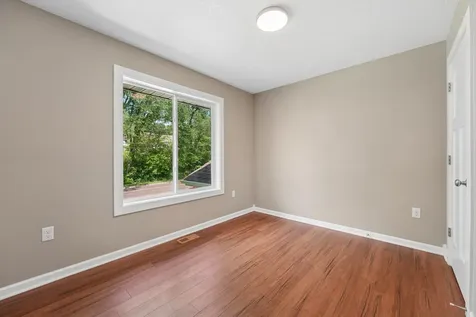 1886 Desoto Street N Maplewood MN 55117