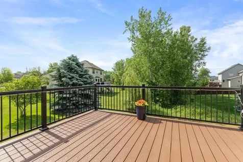 5721 103rd Avenue N Brooklyn Park MN 55443