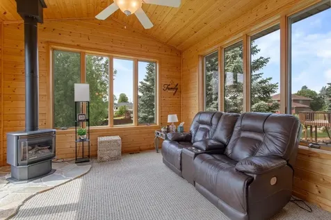 5721 103rd Avenue N Brooklyn Park MN 55443