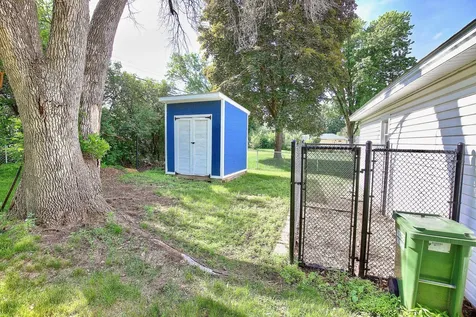 6830 Toledo Avenue N Brooklyn Center MN 55429