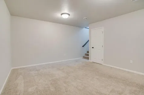 1453 69th Avenue S Fargo ND 58104