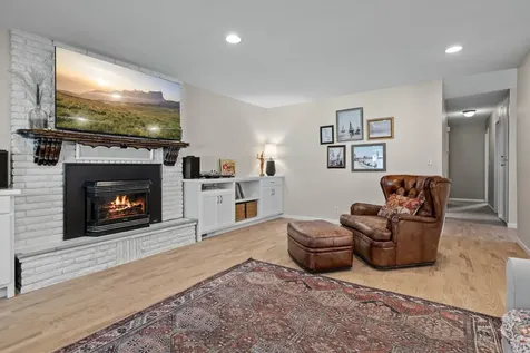 3308 Elm Street N Fargo ND 58102