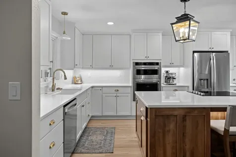 3308 Elm Street N Fargo ND 58102