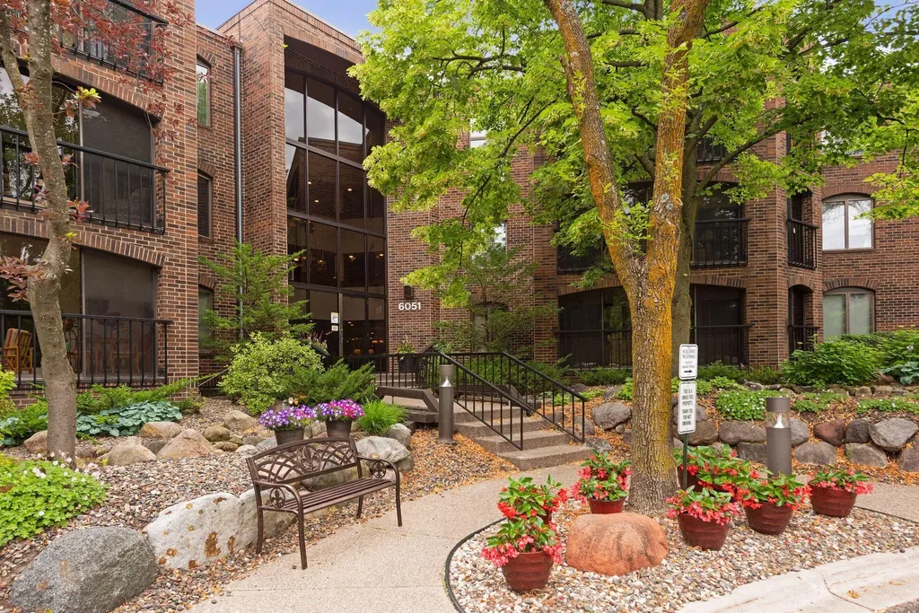 6051 Laurel Avenue Golden Valley MN 55416