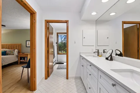 6051 Laurel Avenue Golden Valley MN 55416