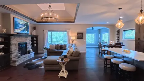 125 Highland Drive Carver MN 55315