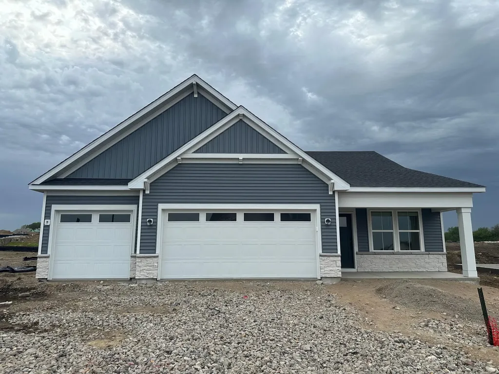 1664 Lund Way Shakopee MN 55379