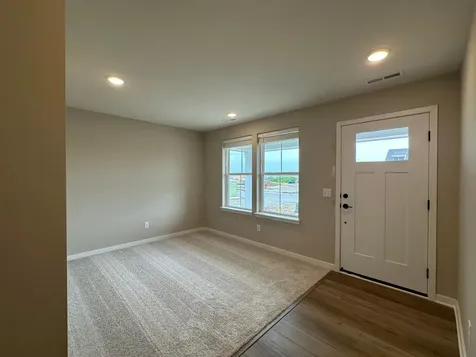 1664 Lund Way Shakopee MN 55379