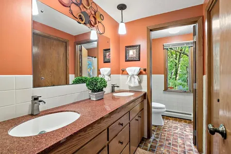 8282 Hidden Bay Court N Lake Elmo MN 55042