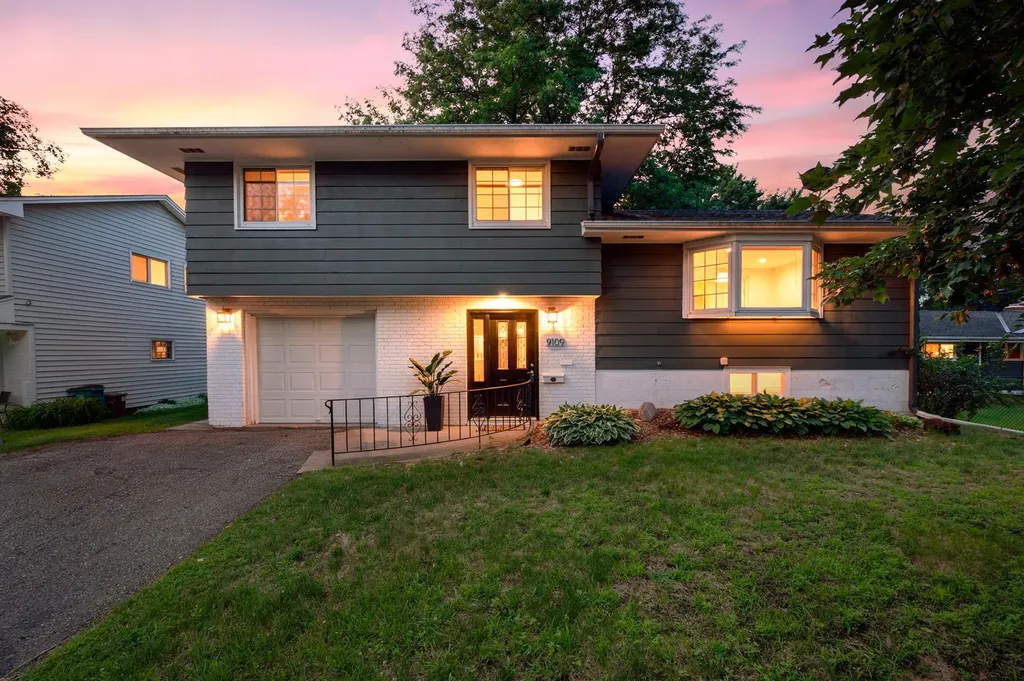 9109 24th Lane Saint Louis Park MN 55426