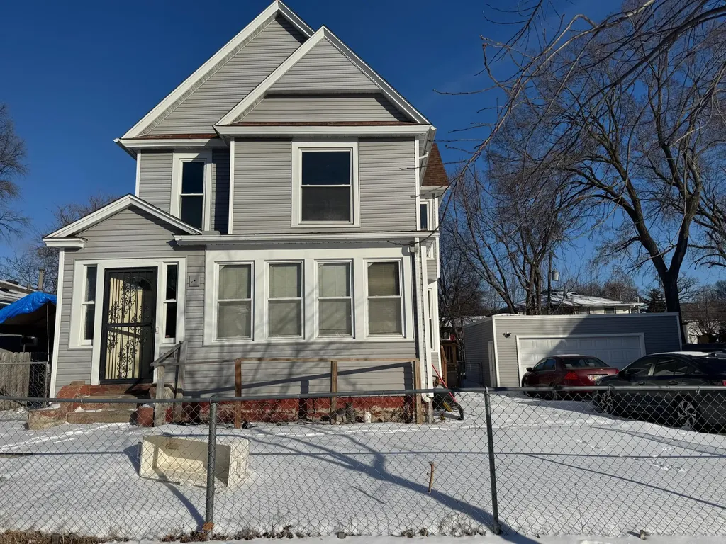 2106 4th Avenue N Minneapolis MN 55405