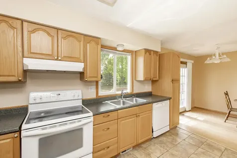 439 Birch Lane Moorhead MN 56560