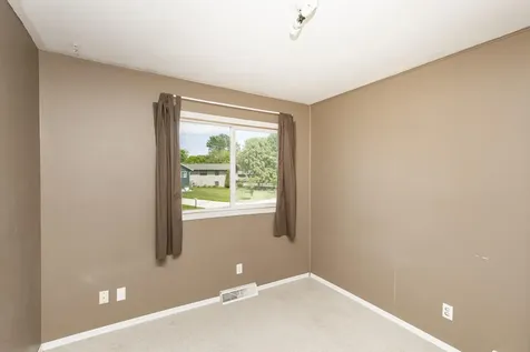 439 Birch Lane Moorhead MN 56560