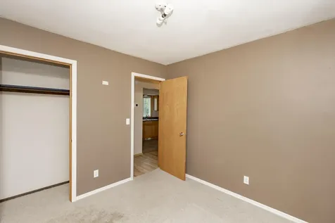 439 Birch Lane Moorhead MN 56560