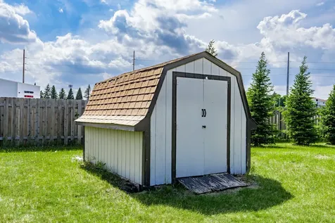 439 Birch Lane Moorhead MN 56560