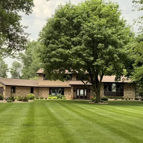 41347 Us Hwy 71 N Windom MN 56101
