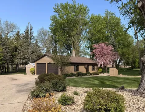 41347 Us Hwy 71 N Windom MN 56101