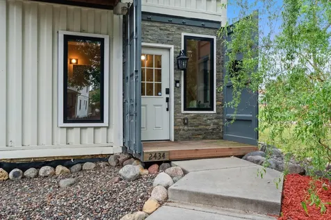 2434 Irving Avenue N Minneapolis MN 55411